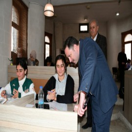 "Göz bebeği gençlerimizin yanındayız"