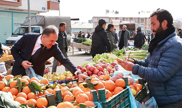 Esnaftan Vali Usta'ya sıcak süt ikramı: ''Güneşli havada makamda oturmak olmaz'';