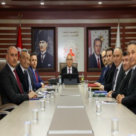 Vali Koç'tan, "kaliteli eğitim" talimatı