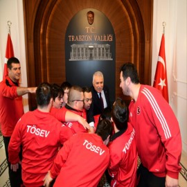 Milli takımın en özel sporcularını ağırladı