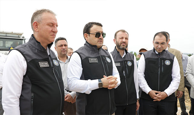 Kütahya'da köy yolları sıcak asfaltla buluştu: ''Amacımız, köylerdeki yaşam standartlarını şehir düzeyine yükseltmek'';