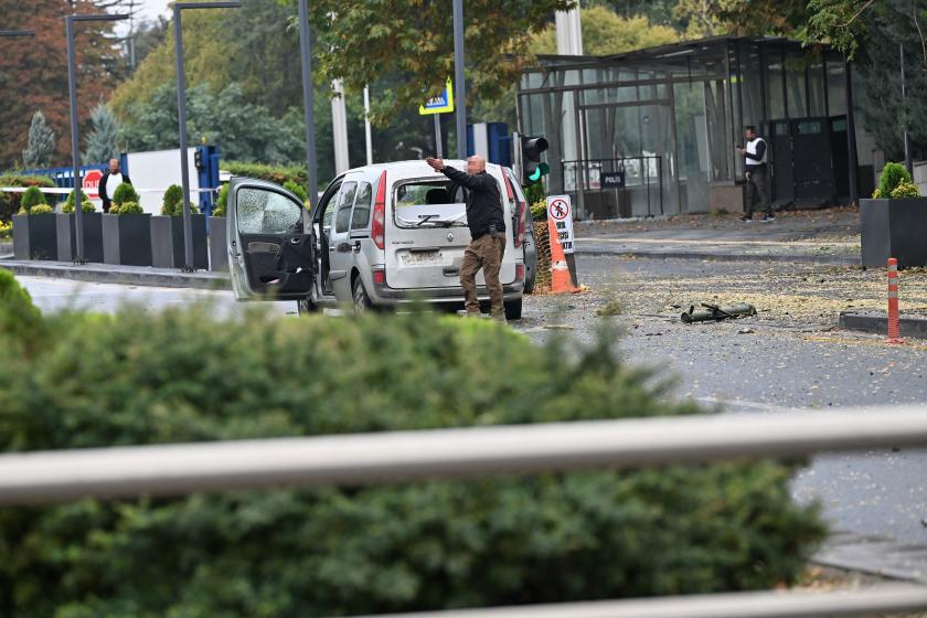 İçişleri Bakanlığı EGM önünde canlı bombalı saldırı;