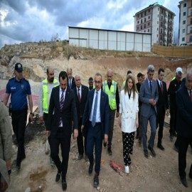 Vali Yavuz’dan, Hekimhan’da yoğun mesai