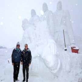 Sarıkamış Şehitleri anısına yapılan kardan heykeller yürekleri ısıtıyor