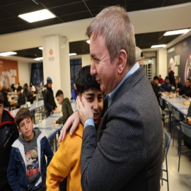 Vali Aydoğdu: “Yas tutmak kadim bir borçsa, dostun elini tutmak mukaddes bir ödevdir”