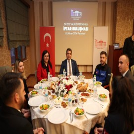 Valilik personeli ile ‘aile iftarı’