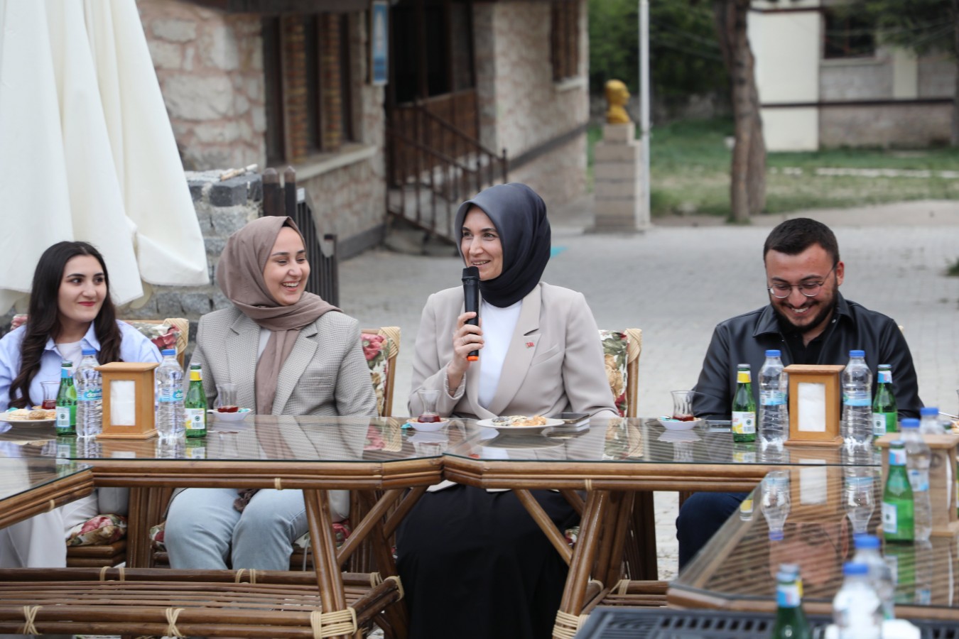 "Şehrimizi keşfe çıkan öğrencilerimizle sohbet ettik"