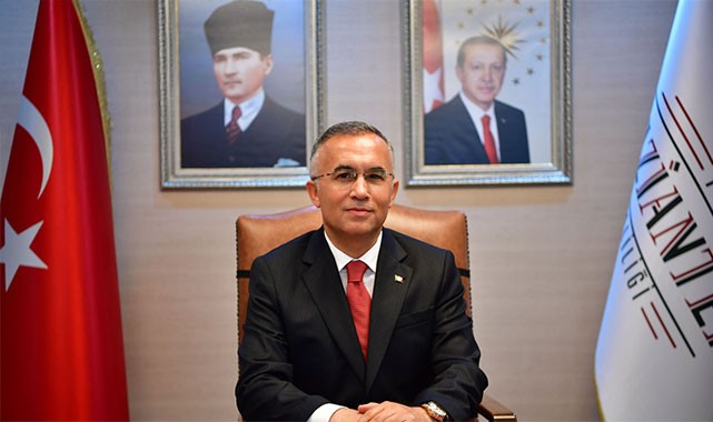 ''Tarihine sahip çıkan Gaziantepli hemşehrilerimi gönülden tebrik ediyorum''