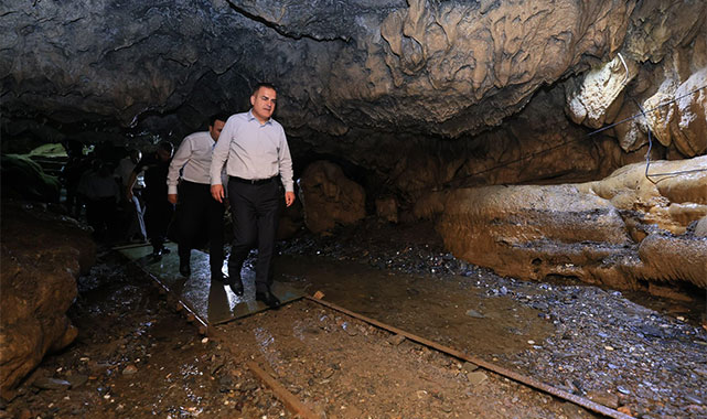 Vali Akbıyık'tan Muğla'nın saklı cennetine ziyaret: Buz gibi suları ve mağarası ile adeta bir doğa harikası;