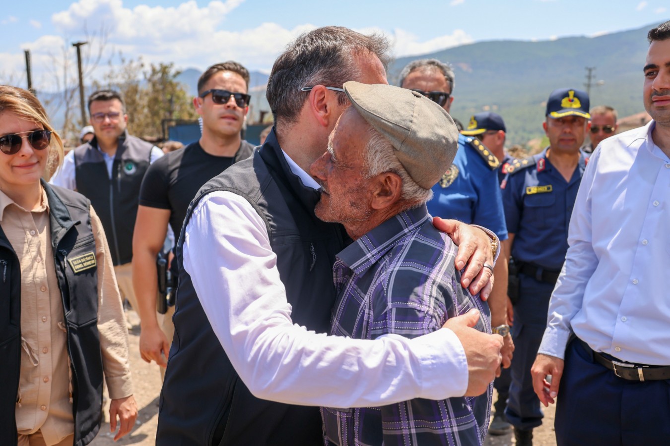 "Bu topraklarda küllerinden doğuş birlikte olacak"