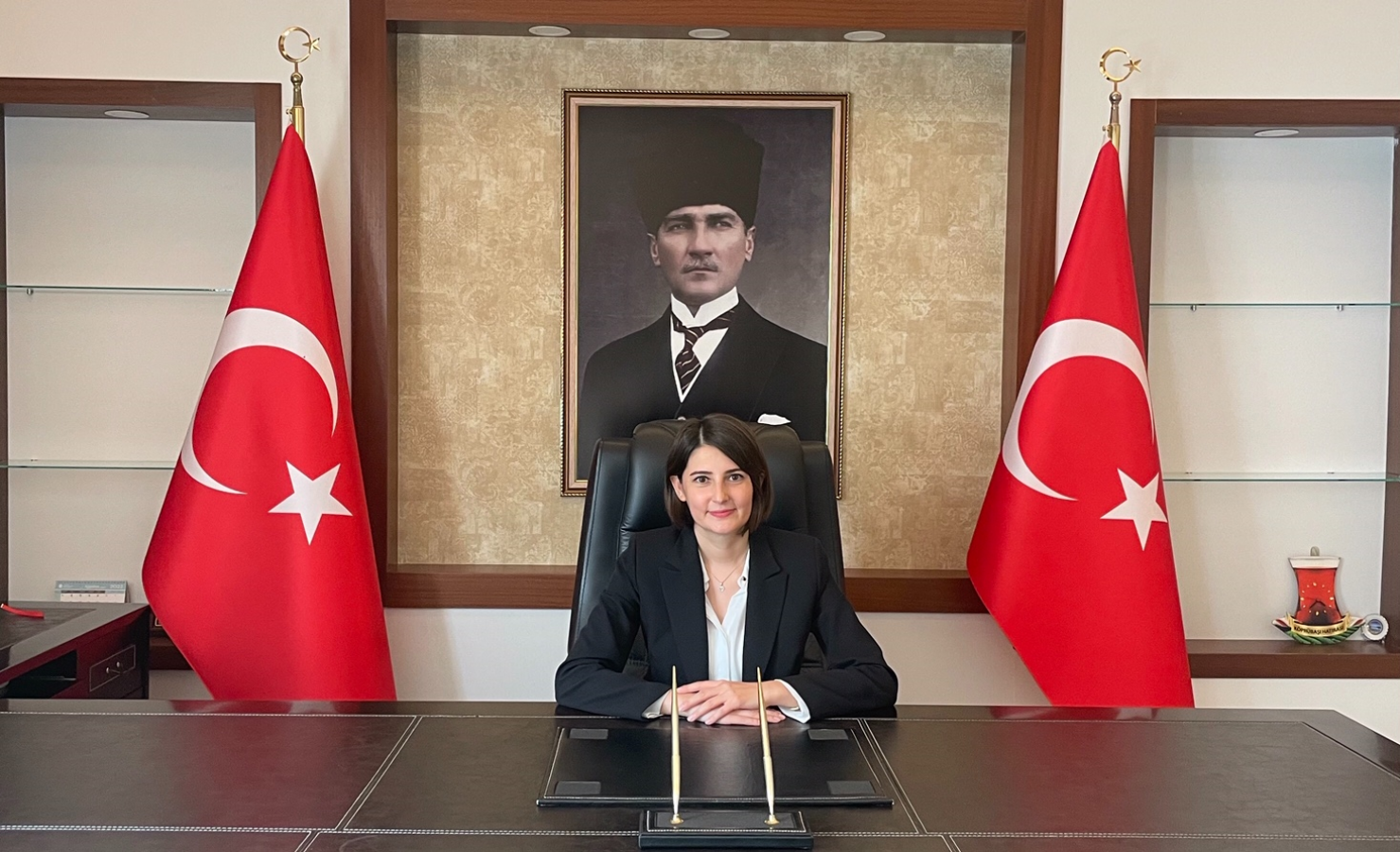 Öznur Güler;