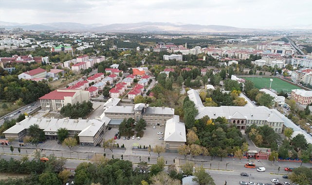 Bir zamanların tarihi hastanesi yeni dönemin eğitim yuvası oldu!