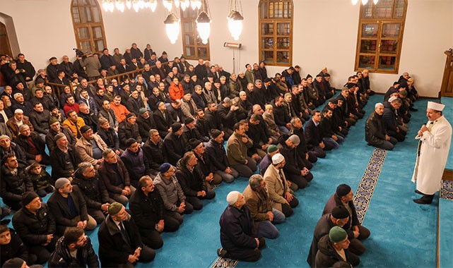1665 yılında yapılmıştı: Bilecik'in tarihi camisi yeniden ibadete açıldı!
