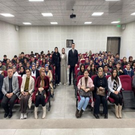 Kaymakam Sarı, Hakim Adayı Yıldırım’ı öğrencilerle buluşturdu