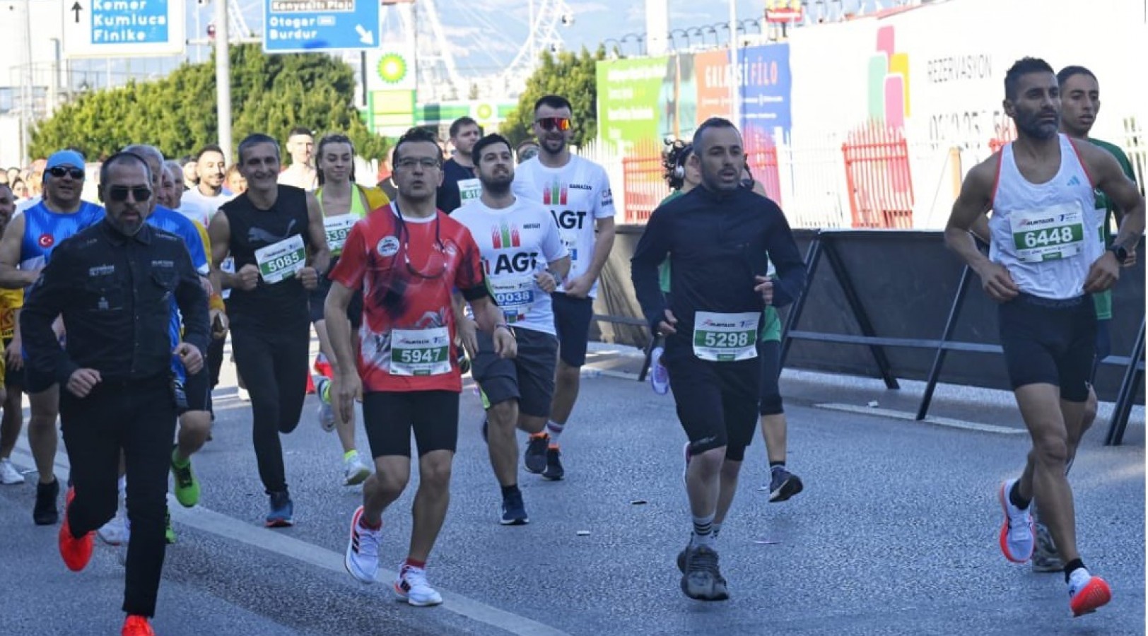 19. kez düzenlenen Runtalya Maratonu koşuldu;