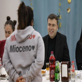 "Sosyal hizmetler insan odaklı bir anlayışla yürütülüyor"