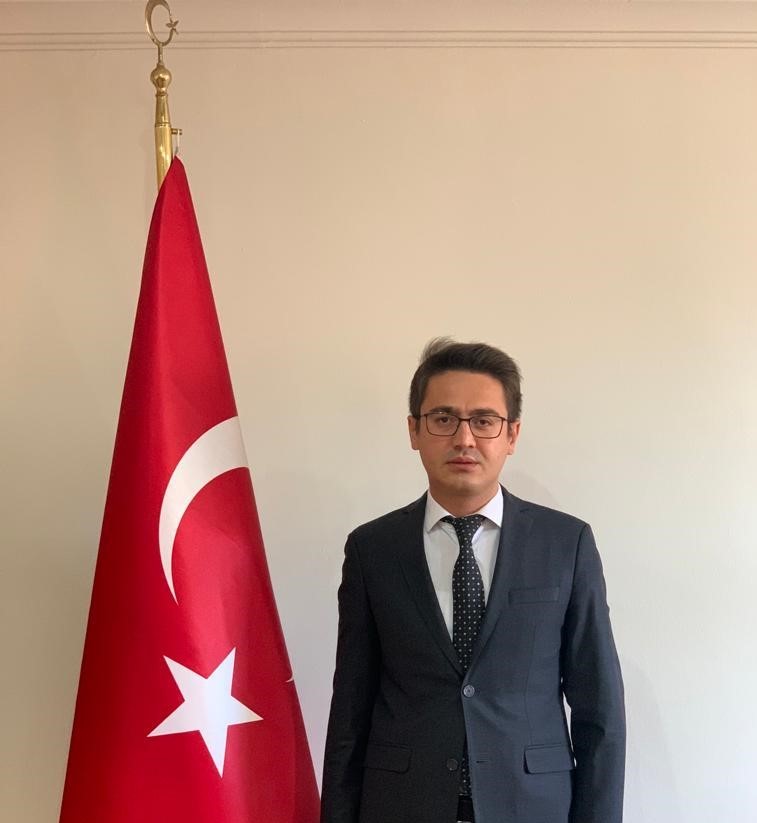 Mustafa DİLEKLİ;