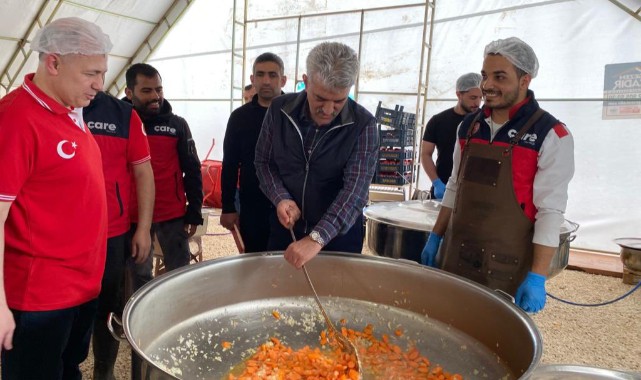 Acıları paylaşarak azaltmaya devam