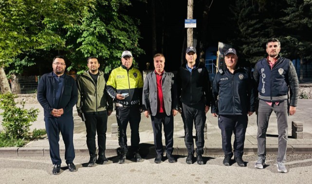 “Gece sessizliğe bürünürken, bazı yürekler evlerine değil görevlerinin başına gider”