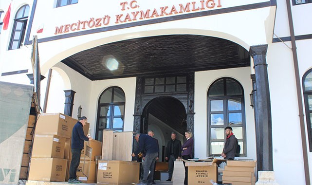 Mecitözü'nde eğitimde fırsat eşitliğine katkı: 35 öğrenciye çalışma masası ve sandalye desteği sağlandı