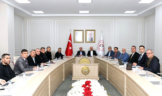 Adıyaman'da sokak hayvanları için yol haritası belirlendi!