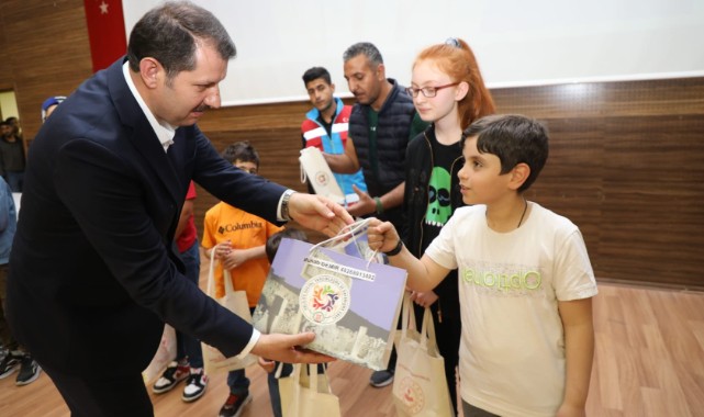 “Elinize değil yüreğinize dokunuyoruz”