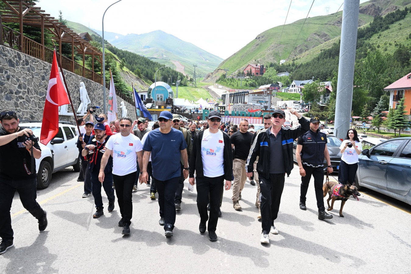 5 ülkeden 200 sporcu Erzurum’da buluştu!