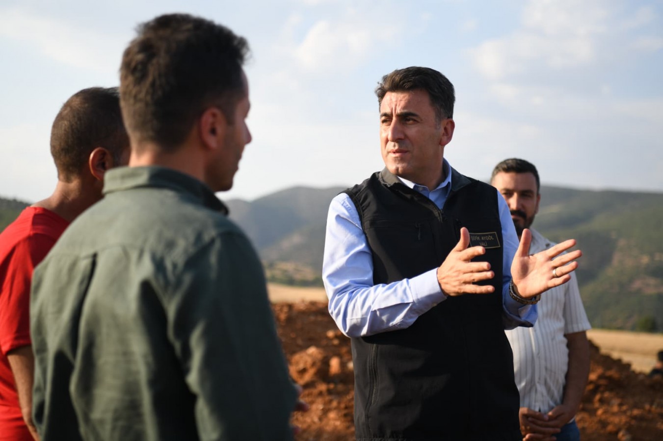 Vali Aygöl, düğmeye bastı:;