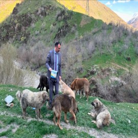 "Hayvanların yaşam alanlarını bozmadığımız bir dünya dileğiyle"