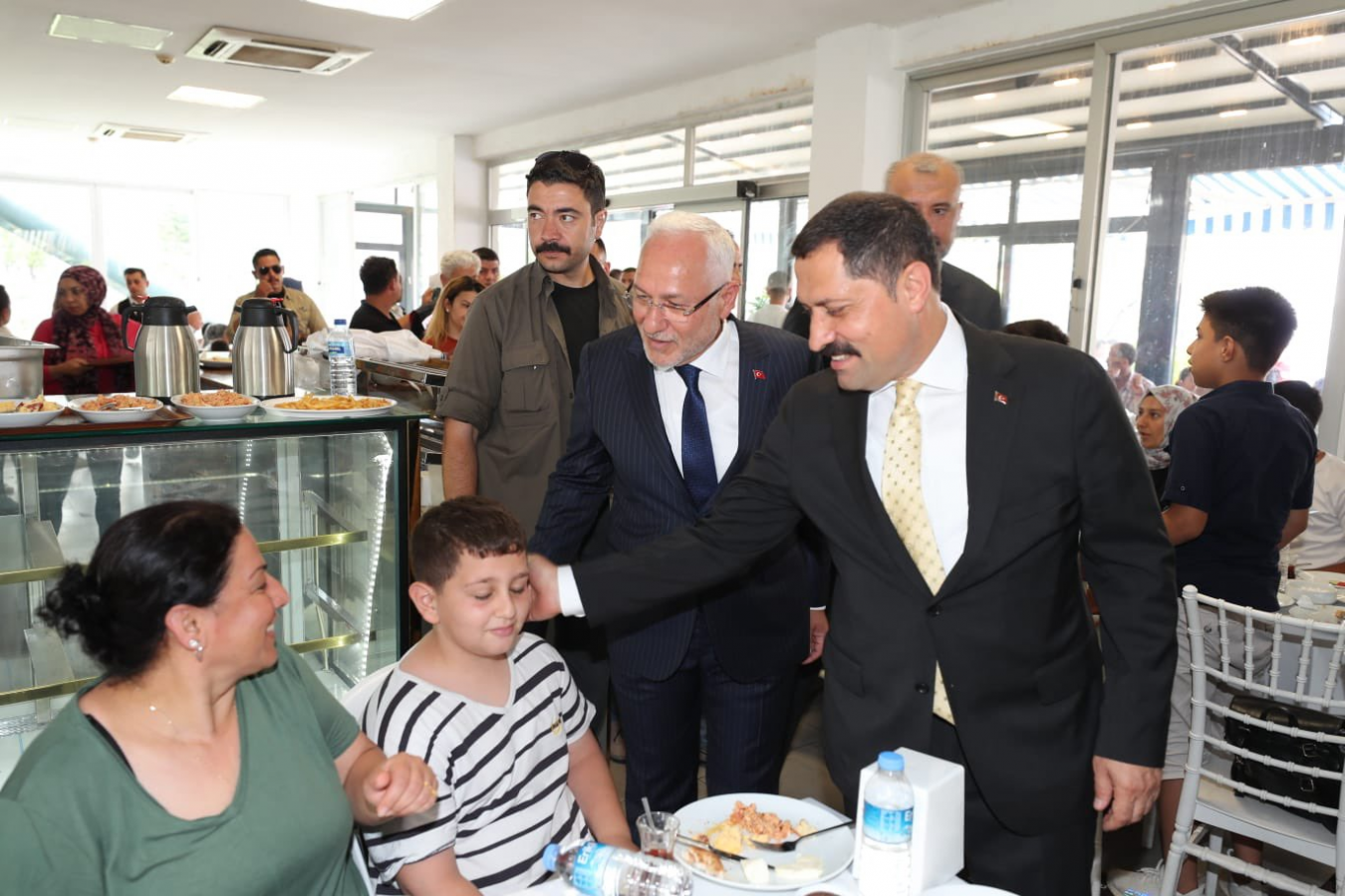 Hatay Valisi Mustafa Masatlı, Koruyucu Aileler ve Çocuklarla Bir Araya Geldi.;