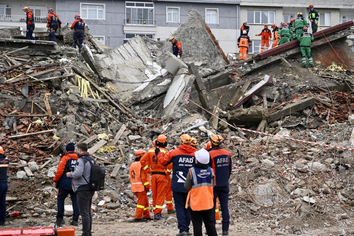 Eski Valilik binasında deprem tatbikatı yapıldı;