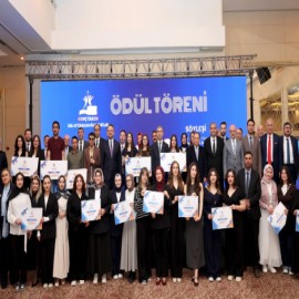 "Okuyan ve sorgulayan bir gençlik; ülkemizin en büyük güvencesidir"