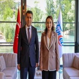 Tunceli mülki idare tarihinde bir ilk: Nazımiye’ye kadın kaymakam atandı