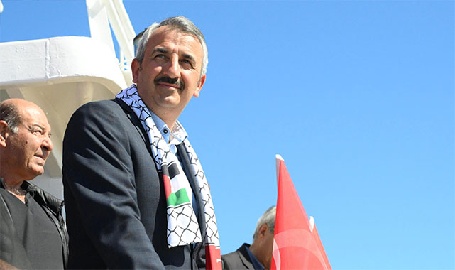 Enez’de tekneler Gazze için denize açıldı: ''Tarih gösteriyor ki büyük değişimler küçük eylemlerin birleşimiyle başlar'';