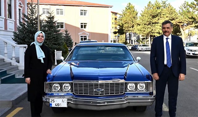 Vali Çiftçi ve eşinden 1974 Model Chevrolet ile nostaljik Erzurum turu!