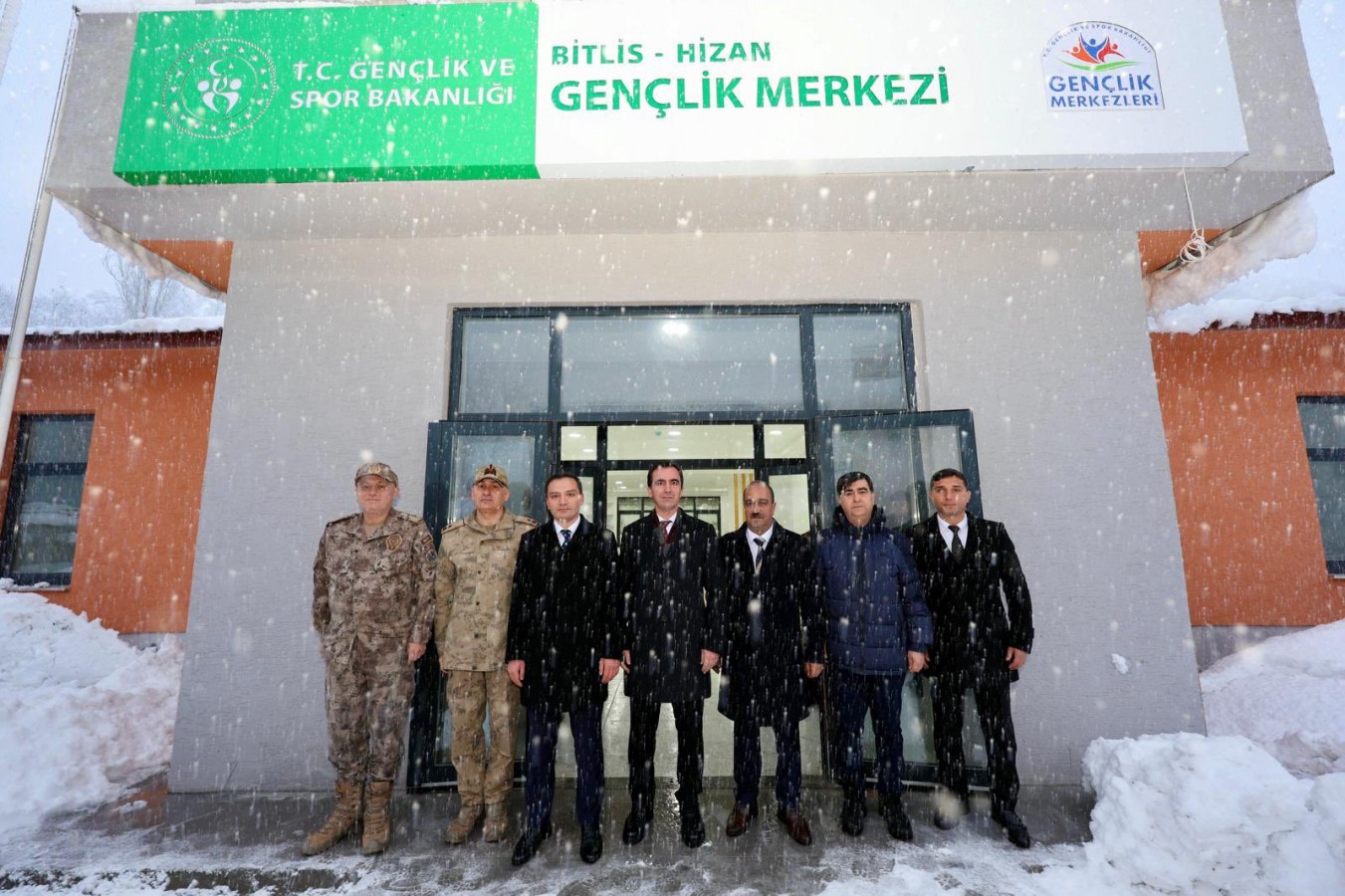 Vali Karakaya Hizan’da yatırımları yerinde inceledi