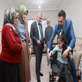 Vali Cahit Çelik'ten küçük Sümeyye'ye anlamlı sürpriz