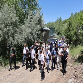 Vali Usta, terörden arındırılan bölgeleri gezdi
