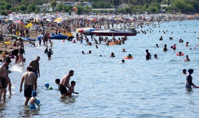 Antalya'da otellerde yer bulamayan Vali’den yardım istiyor