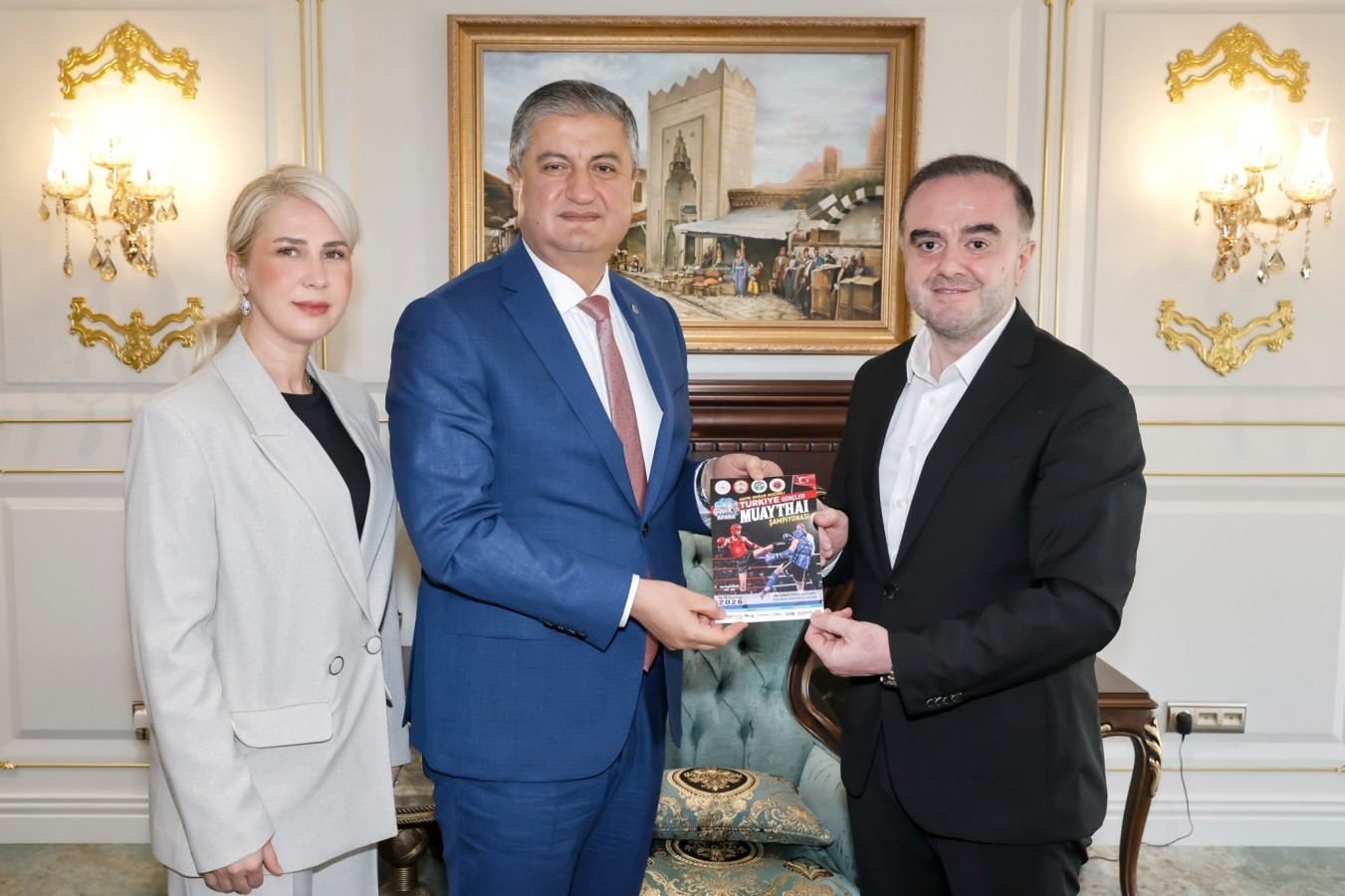Adana'da Dünya Şampiyonu Hayri Doğan Hozanlı anısına dev şampiyona