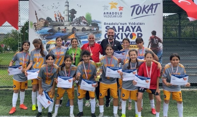 Erzincan'ın gençleri başarıdan başarıya koşuyor!
