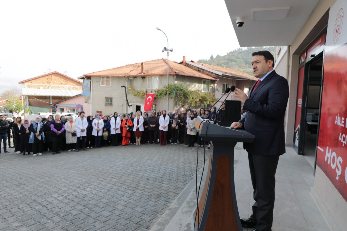 "Kadınlarımız, toplumun direğidir";
