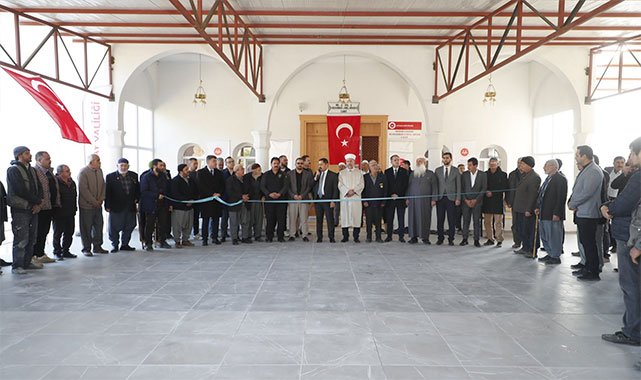 Hatay'da depremin yaraları sarılıyor: Antakya'ya yeni bir cami kazandırıldı;