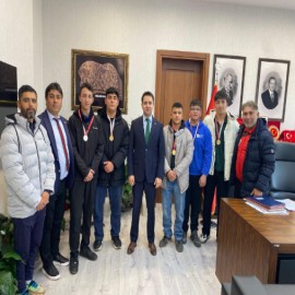 "Gösterdiğiniz azim ve disiplin, gençlere örnek olacak"