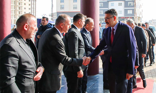 Yüksekova için çözümler masada: ''Tüm kurumlarla iş birliği içinde hareket edeceğiz'';