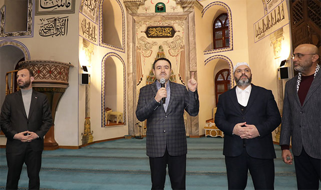 Ulu Camii'nde bin kişi bir arada iftar açtı: ''Her zaman kardeşlik bilinciyle hareket etmeliyiz''