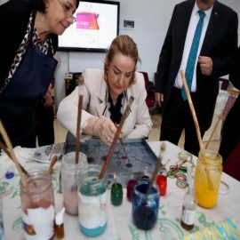 Kaymakam Gevrek, ebru teknesinin başına geçti