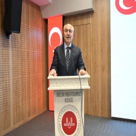 “Siz, hâlinizle gençlerin uyanmasına vesile olabilirsiniz”