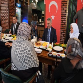 “Şehit ailelerinin, vakur duruşu en büyük güç kaynağıdır”