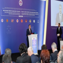 Adana Valisi Yavuz Anayasa Mahkemesi Bölge Toplantısı’na katıldı